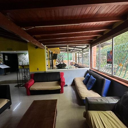 Arcadia Hostel Medellín Zewnętrze zdjęcie