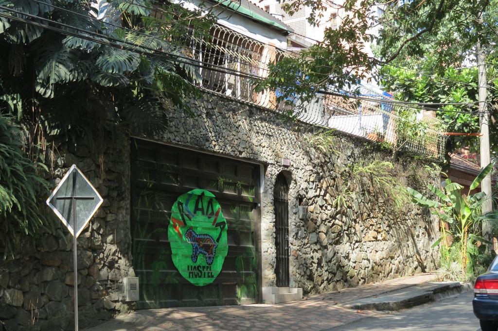 Arcadia Hostel Medellín Zewnętrze zdjęcie
