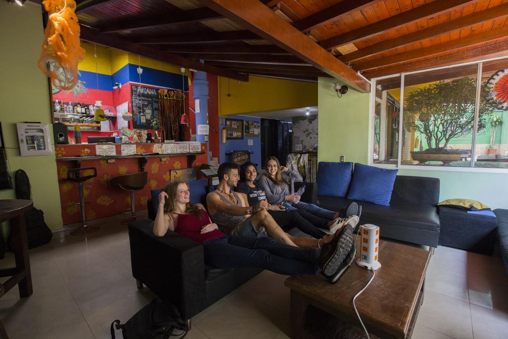 Arcadia Hostel Medellín Zewnętrze zdjęcie